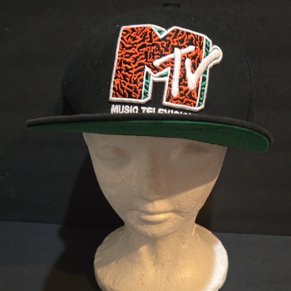 MTV  MUSIC TELEVISION EMBROIDERED BASEBALL HAT